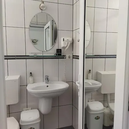 게스트하우스 Marius Două Mai