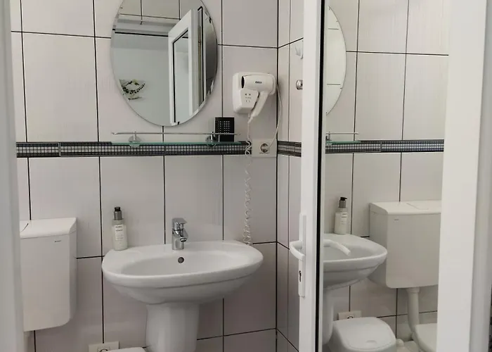 Guest house Marius 2 Mai