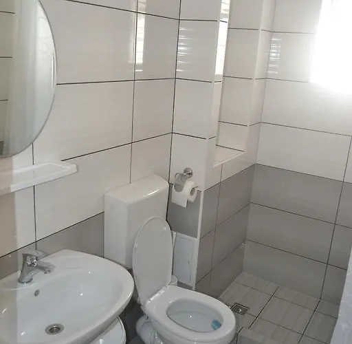 Marius Guest house 2 Mai